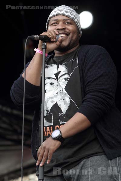 TUMI AND THE VOLUME - 2010-06-21 - VINCENNES - Chateau de Vincennes - 